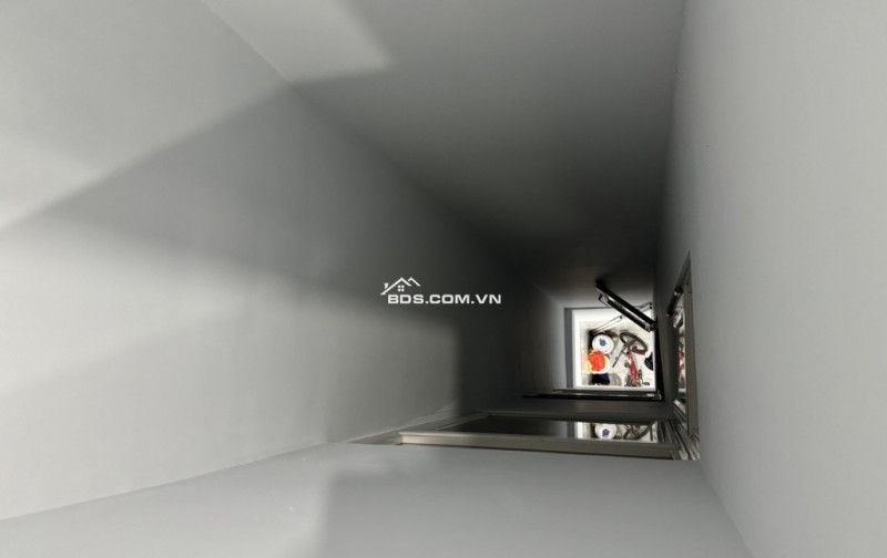 Nhà 5tầng ngõ ô tô đỗ cửa, kề ngã tư Tôn Thất Tùng - Phạm Ngọc Thạch - Chùa Bộc - Đông Tác; 45m2; 14.8tỷ